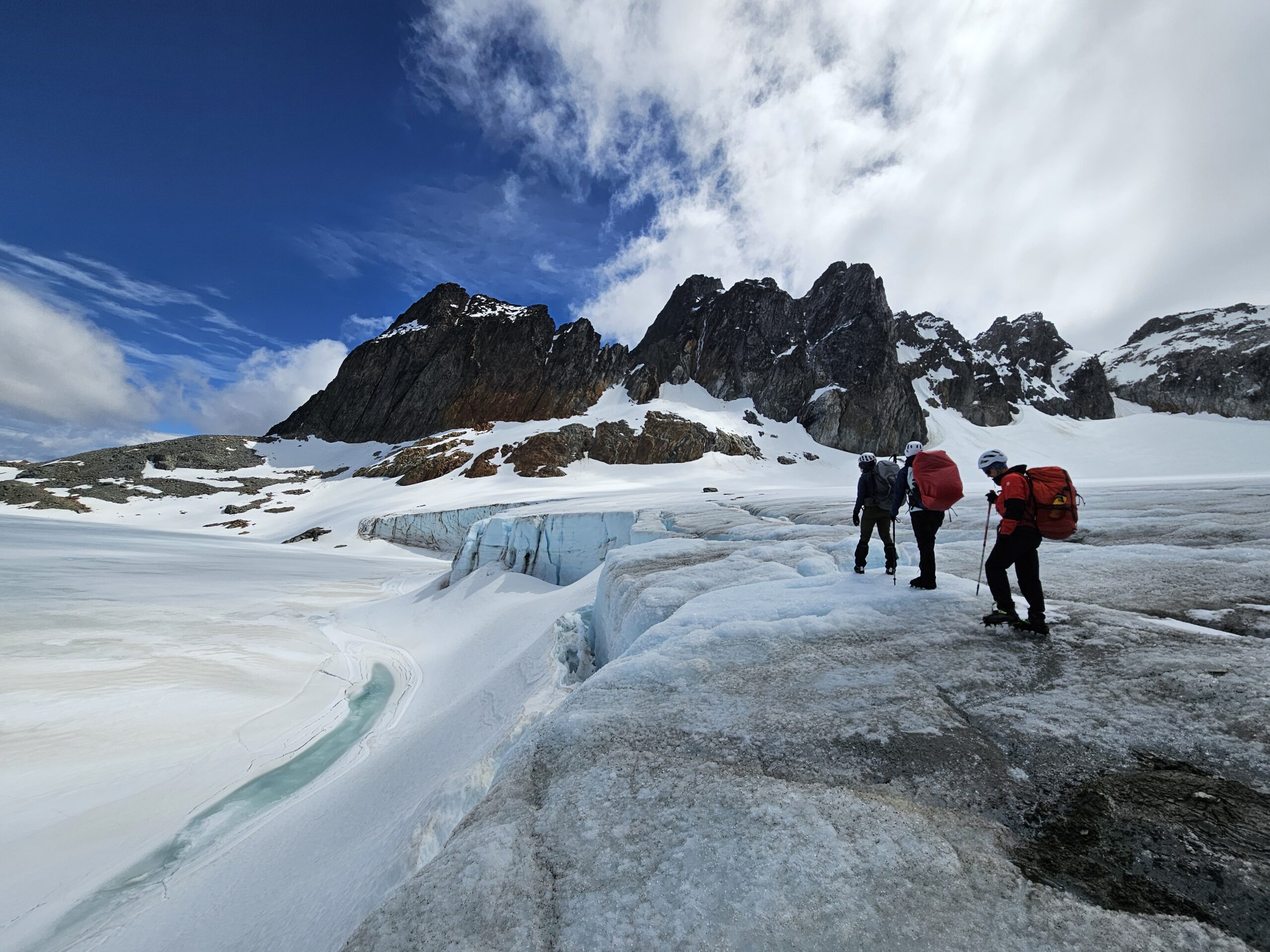 Multi day trekking in Ushuaia